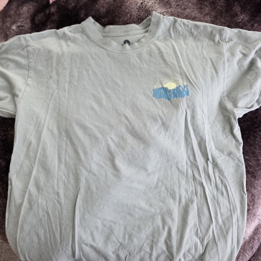 Nature Backs Limited Edition Follow The Sun Shirt